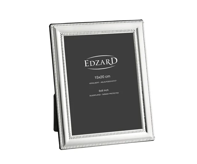 edzard-matera-bilderrahmen-15x20-versilbert-fotorahmen-gehammett image 1