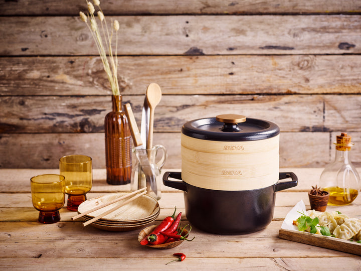 beka-nori-schmortopf-20-cm-schwarz-gusseisen-mit-dampfkorb-set image 5