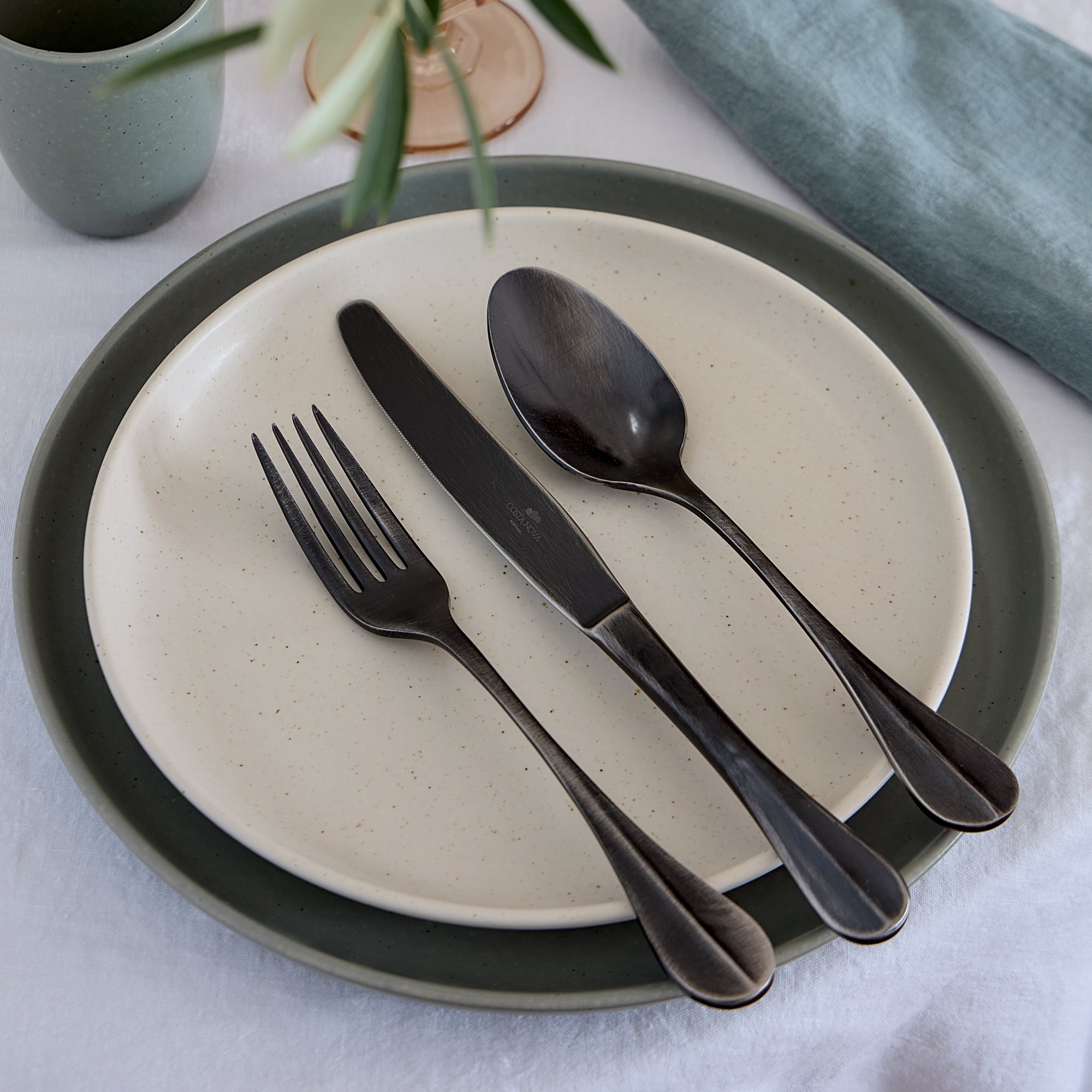 costa-nova-nau-besteckset-24tlg-antique-schwarz image 1