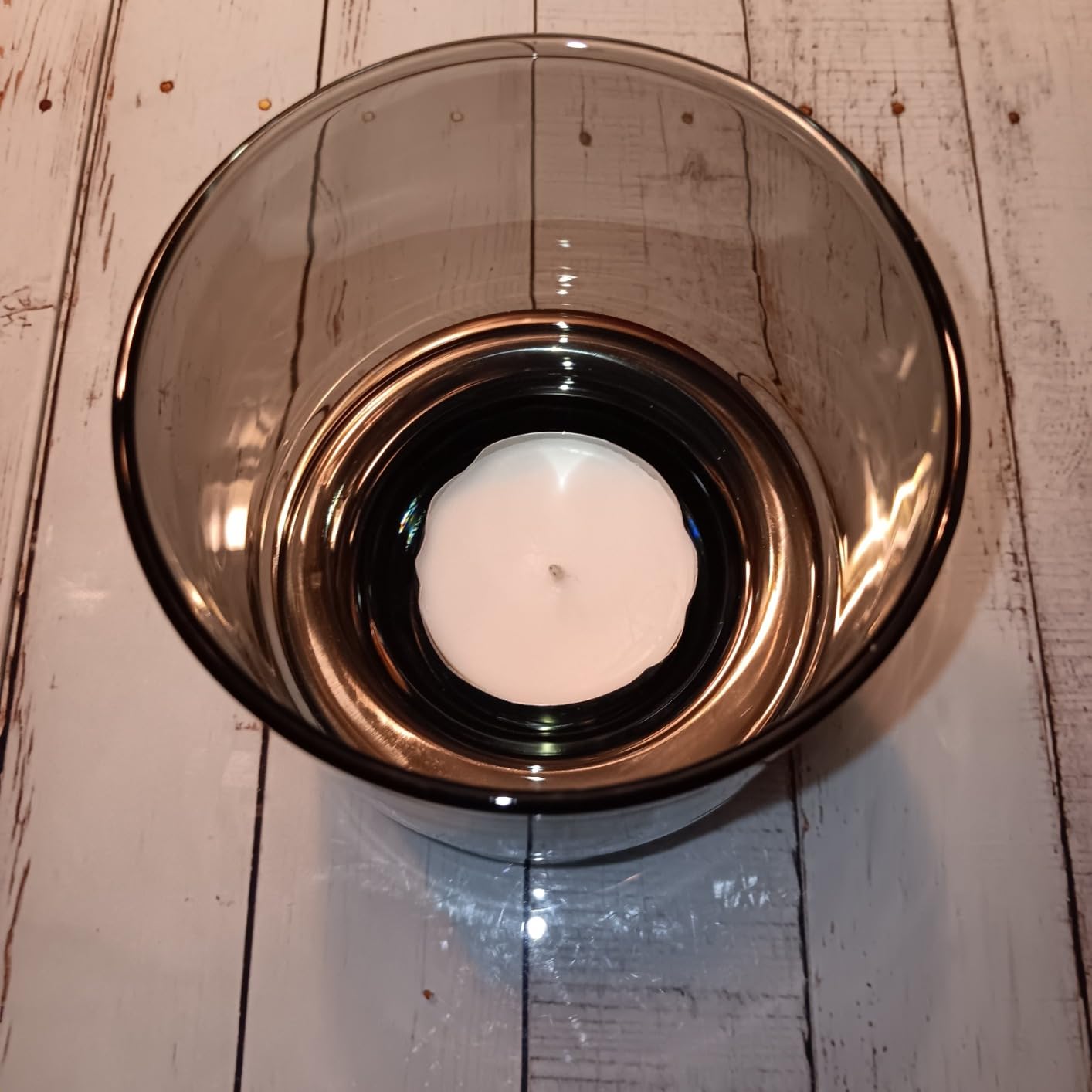 Dunkles Glas