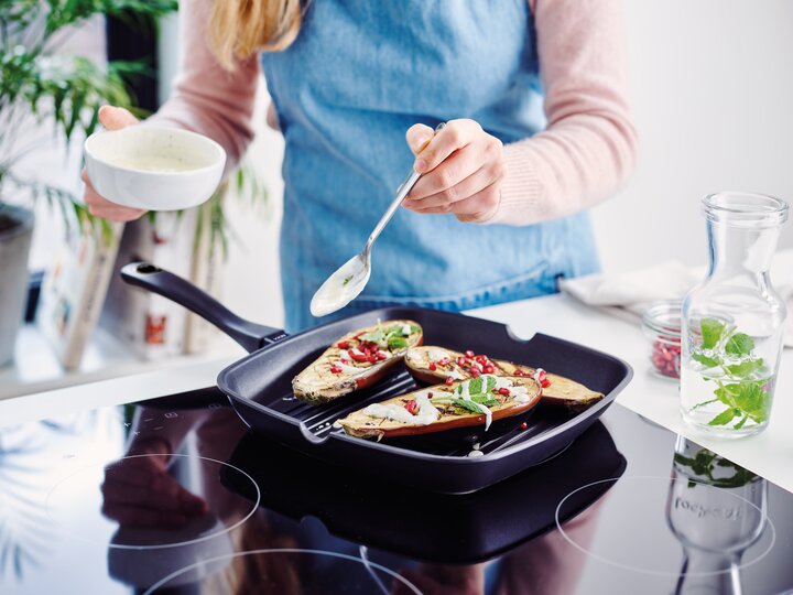 beka-energy-grillpfanne-schwarz-keramik-rillen-antihaft image 3