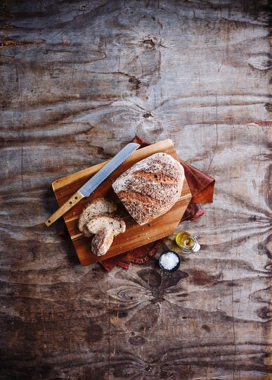 beka-nomad-brotmesser-grau-akazie-edelstahl image 5