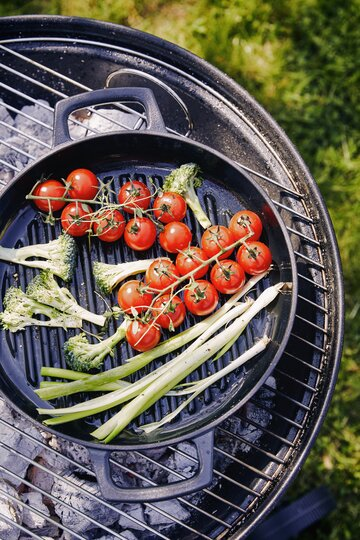 beka-nori-grillpfanne-28-cm-schwarz-gusseisen image 6