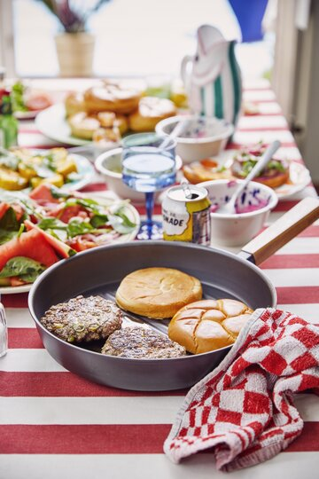 beka-nomad-grillpfanne-eisen-28-cm-grau-rillen image 8