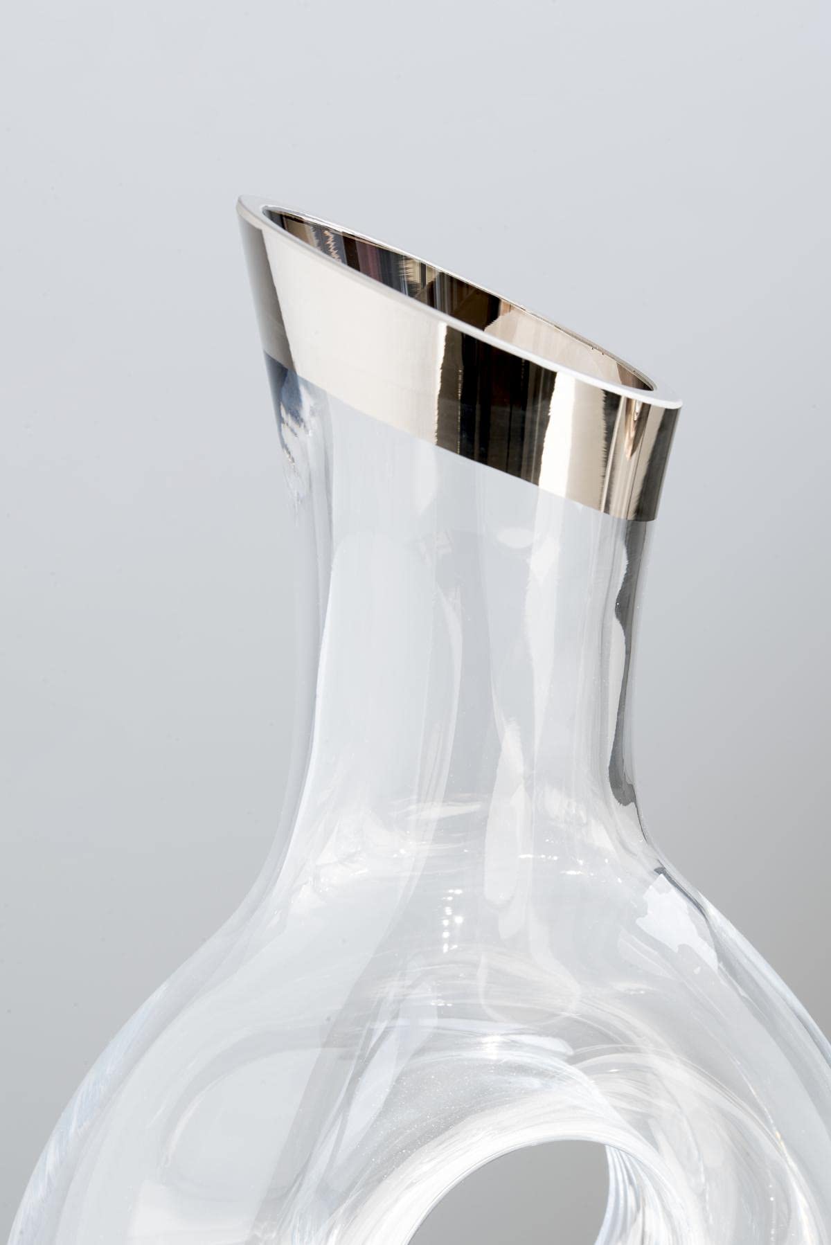 edzard-gordon-weinkaraffe-1-2l-kristallglas-mit-platinrand image 3