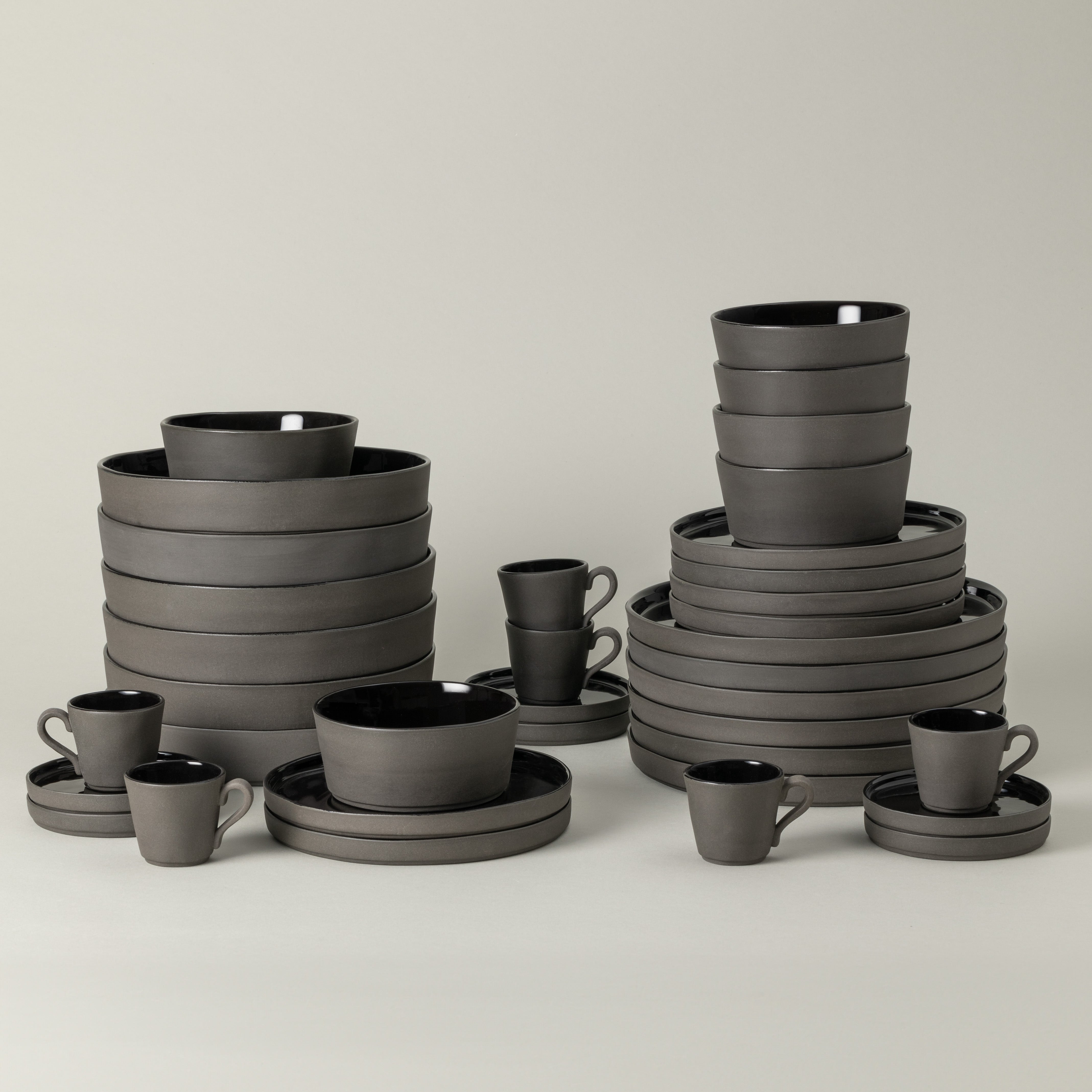 costa-nova-lagoa-ecogres-geschirrset-30-tlg-schwarz-kaffee image 1