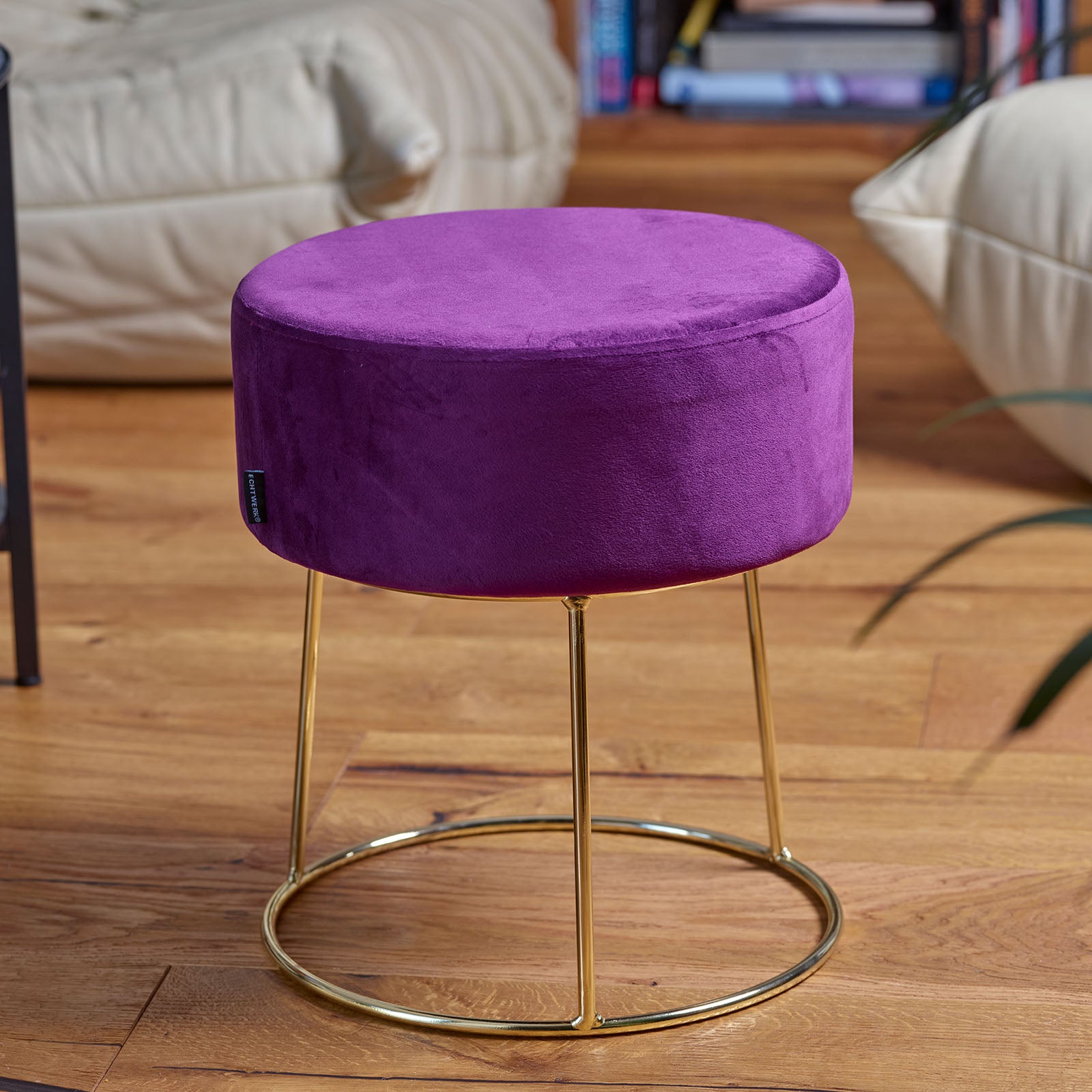 echtwerk-marylin-sitzhocker-samt-creme-mit-goldbeinen image 5