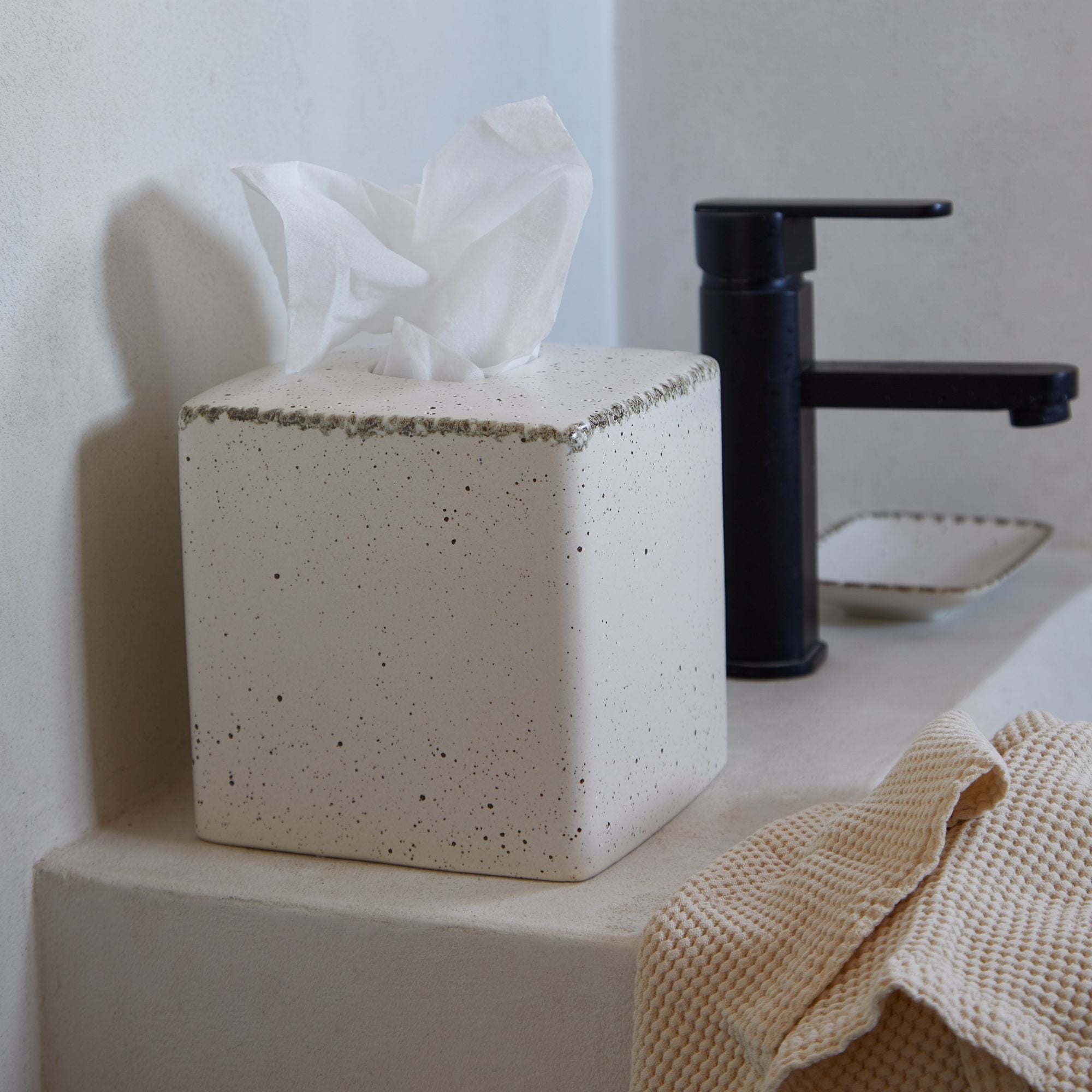 costa-nova-toscana-bath-t-cherbox-steingut-aglio-cream image 1