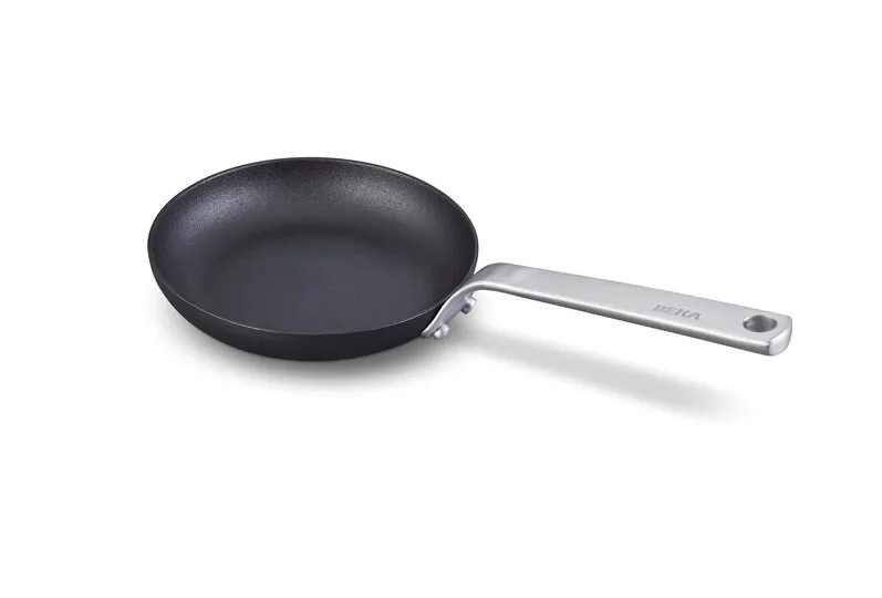 beka-stark-gusseisen-br-ter-24-cm-schwarz-unbeschichtet image 1
